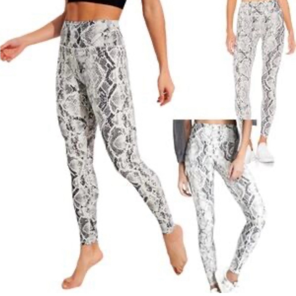 Alo Yoga High Waist Vapor Snakeskin
Leggings size s